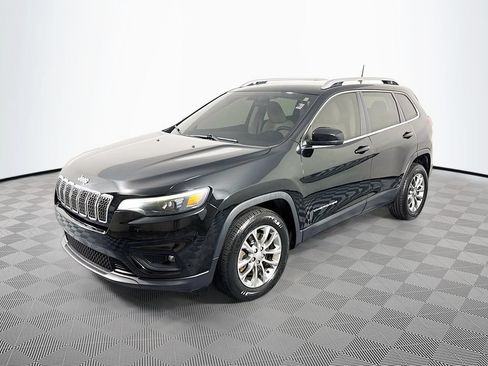 Used 2020 Jeep Cherokee Latitude Plus FWD image 3