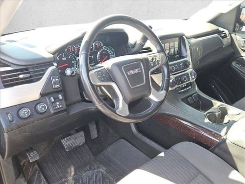 Used 2018 GMC Yukon SLE w/ HD Trailering Package image 10