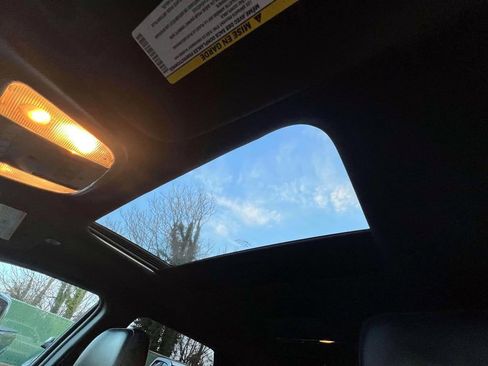 Used 2019 Dodge Durango GT image 30