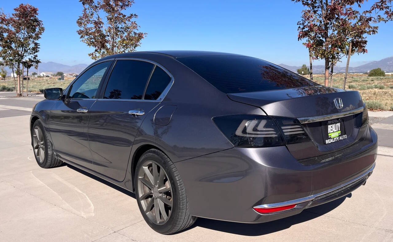 Used 2017 Honda Accord LX image 8