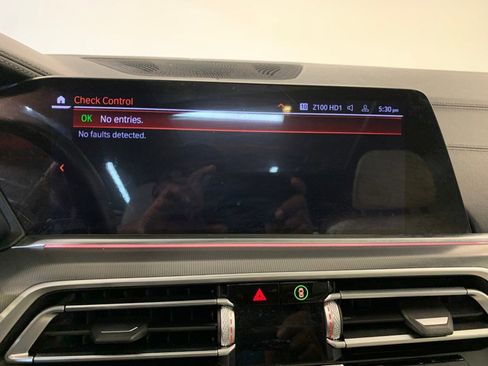 Used 2020 BMW X5 xDrive40i w/ M Sport Package AWD/4WD image 33