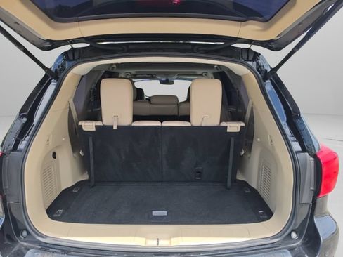Used 2018 Nissan Pathfinder Platinum AWD/4WD image 11