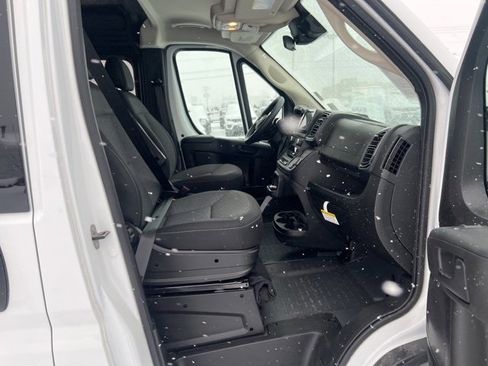 Used 2025 RAM ProMaster 3500 w/ Crew Van Package image 10