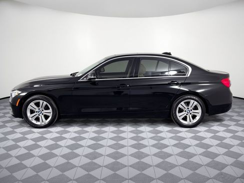 Used 2018 BMW 330i Sedan RWD image 2