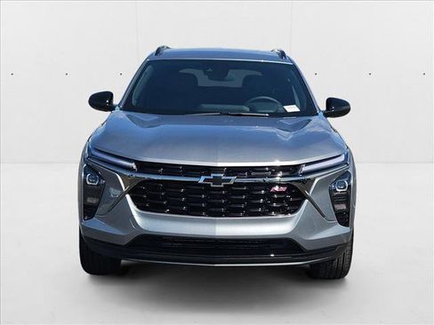 New 2026 Chevrolet Trax RS w/ Driver Confidence Package image 6