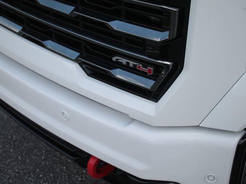 Used 2024 GMC Sierra 2500 AT4 AWD/4WD image 32