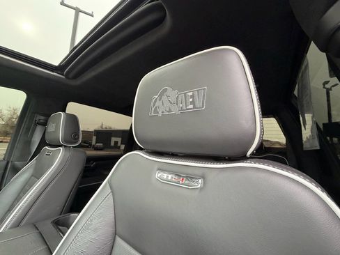 Used 2025 GMC Sierra 2500 AT4X w/ AT4X AEV Edition image 18