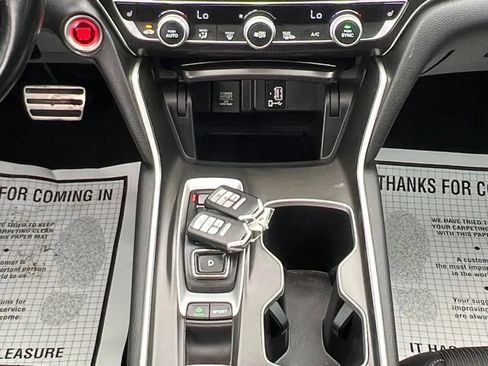 Used 2020 Honda Accord Sport image 11