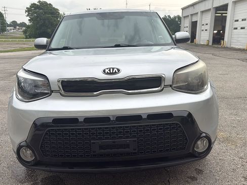 Used 2016 Kia Soul + w/ Audio Package FWD image 8
