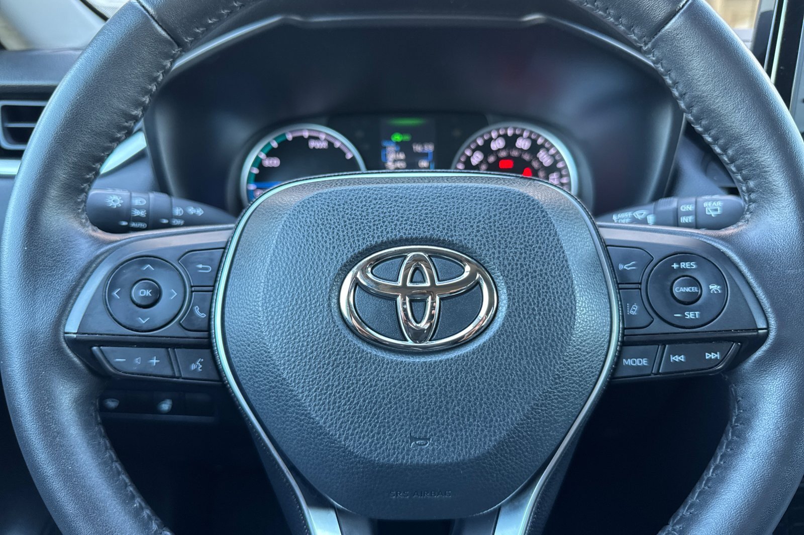 Used 2021 Toyota RAV4 XLE w/ XLE Grade Weather Package AWD/4WD image 22