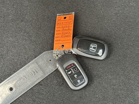 Used 2024 Honda Civic Sport image 25