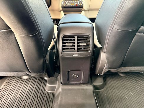 Used 2022 Ford Escape SEL w/ Technology Package image 21