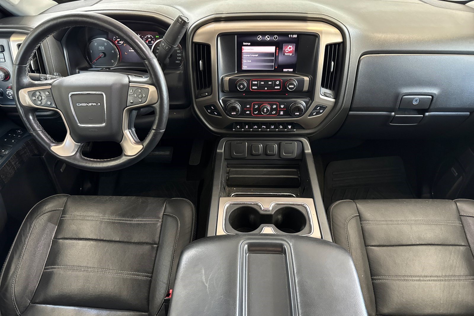 Used 2015 GMC Sierra 2500 Denali w/ Duramax Plus Package AWD/4WD image 17