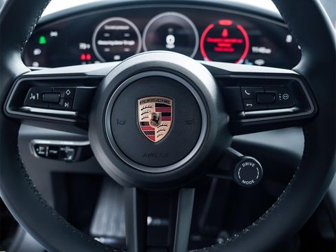 Certified 2025 Porsche Taycan image 18