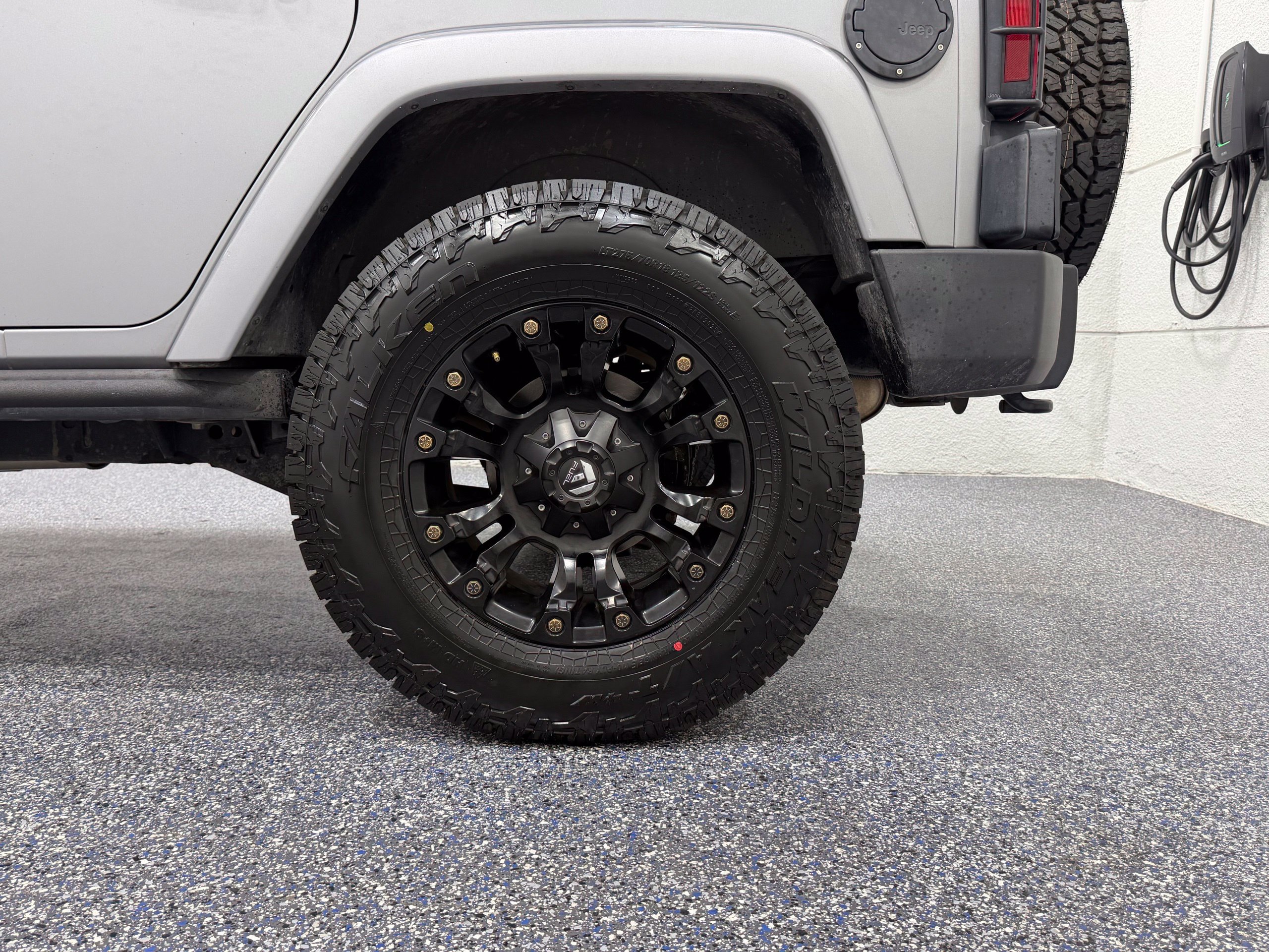 Used 2015 Jeep Wrangler Unlimited Sahara AWD/4WD image 12