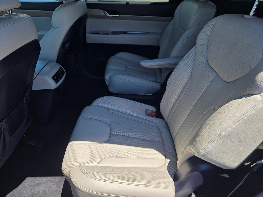 Used 2021 Hyundai Palisade SEL w/ Premium Package AWD/4WD image 14