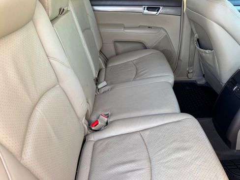 Used 2009 Kia Borrego EX w/ Leather Pkg image 14