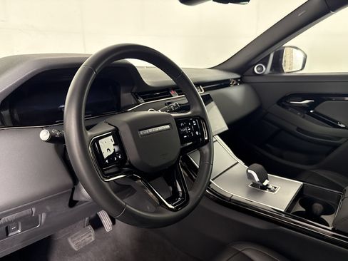 Used 2024 Land Rover Range Rover Evoque S AWD/4WD image 4