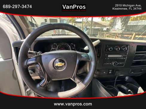Used 2016 Chevrolet Express 2500 image 10