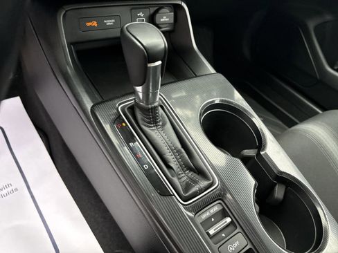 Used 2022 Honda Civic Sport image 14