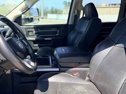 Used 2014 RAM 2500 Limited image 13