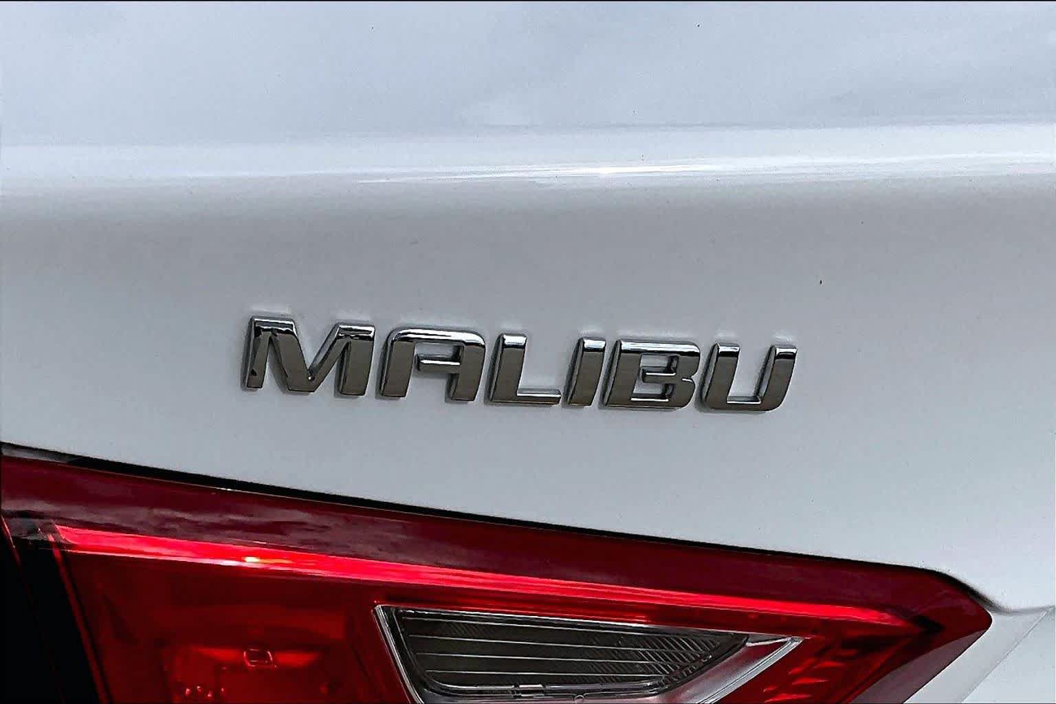 Used 2023 Chevrolet Malibu LT FWD image 18