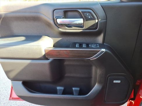 Used 2021 Chevrolet Silverado 1500 LT Trail Boss w/ Convenience Package II image 22