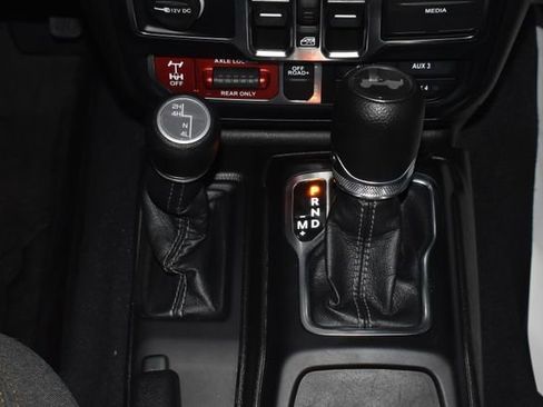 Used 2024 Jeep Wrangler Unlimited Sport AWD/4WD image 18