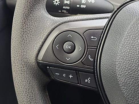 Used 2019 Toyota RAV4 XLE w/ Convenience Package FWD image 37