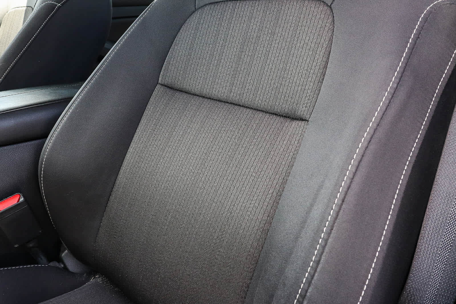 Used 2024 Nissan Altima 2.5 SV FWD image 30