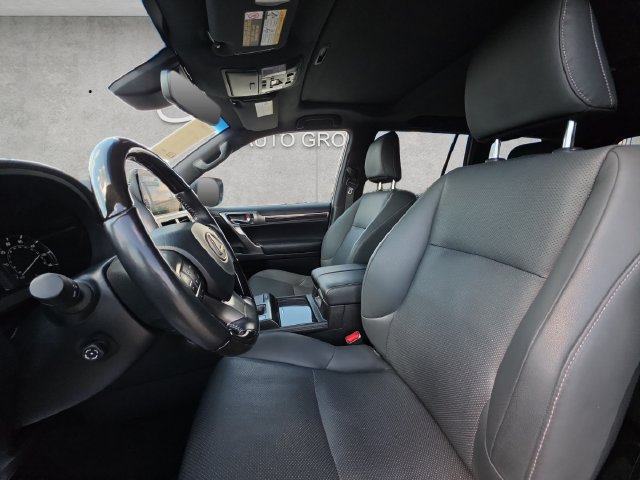 Used 2023 Lexus GX 460 Premium w/ Premium Package AWD/4WD image 19