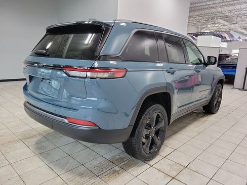 New 2026 Jeep Grand Cherokee Limited w/ Limited Altitude Package AWD/4WD image 6