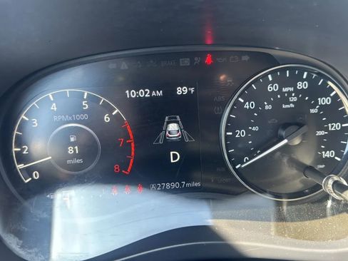 Used 2024 Nissan Kicks SR FWD image 12
