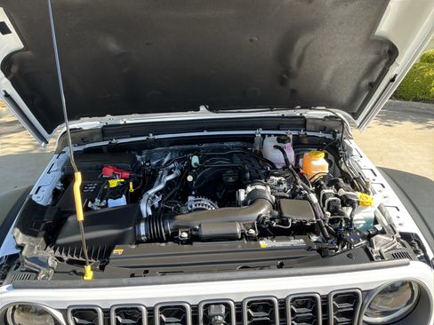 Used 2026 Jeep Wrangler Unlimited Rubicon w/ Safety Group image 34