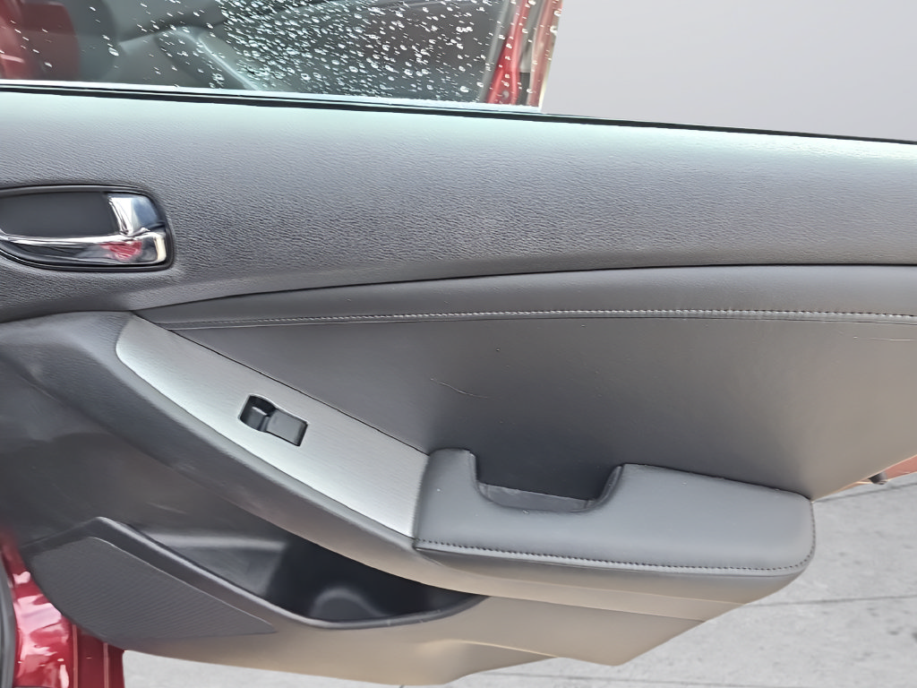 Used 2010 Nissan Altima 2.5 SL w/ SL Pkg FWD image 22
