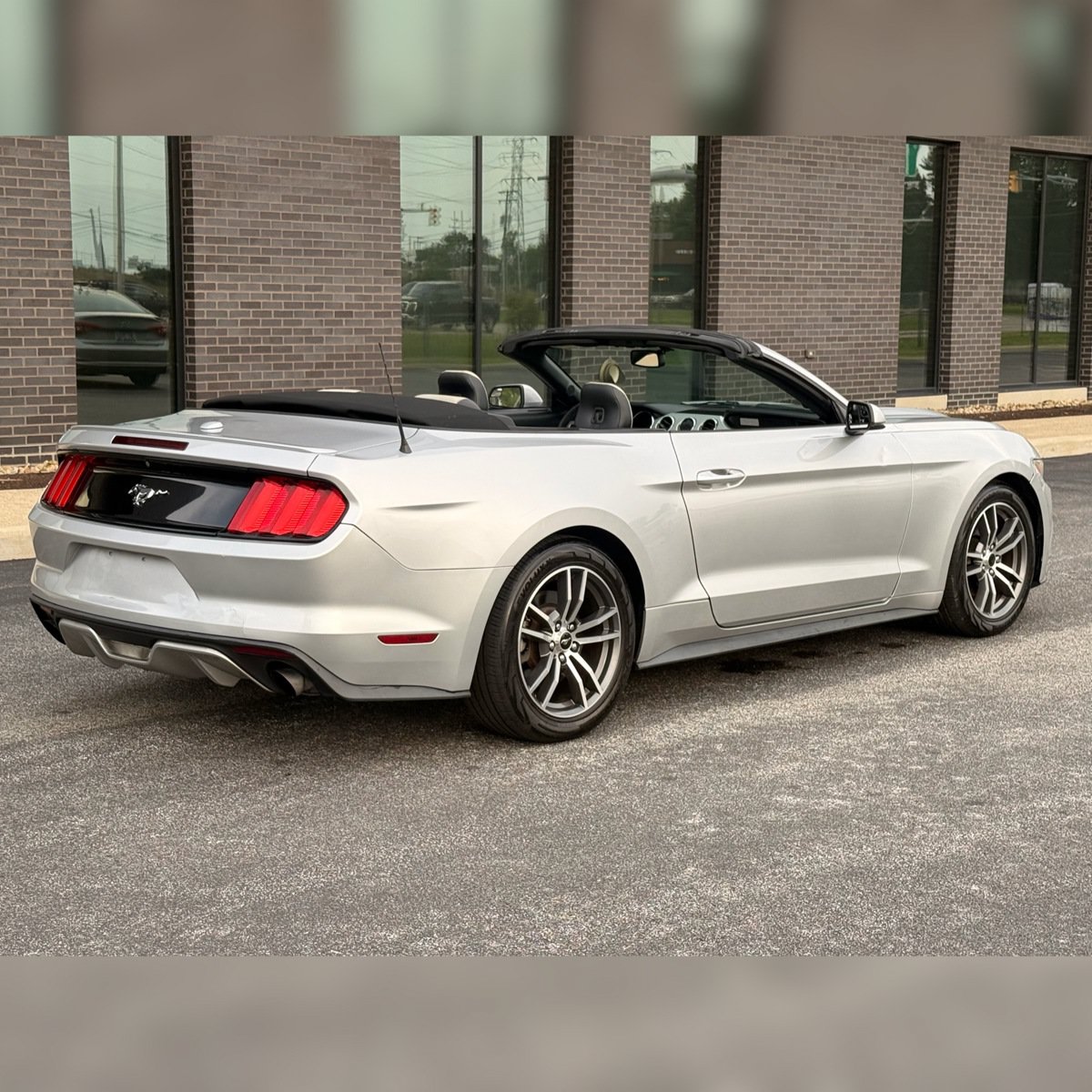 Used 2017 Ford Mustang Premium RWD image 2