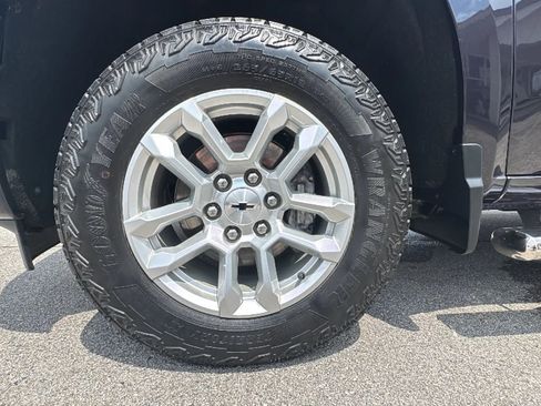 Used 2022 Chevrolet Silverado 1500 RST AWD/4WD image 38