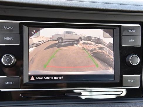 Used 2024 Volkswagen Jetta Sport image 13