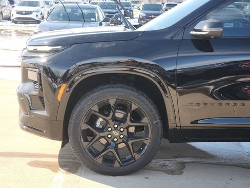 New 2026 Chevrolet Traverse RS w/ LPO, Floor Liner Package image 5