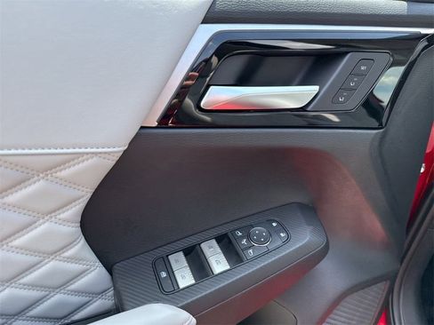 New 2025 Mitsubishi Outlander SEL image 27