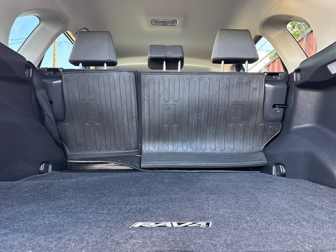 Certified 2020 Toyota RAV4 XLE image 20