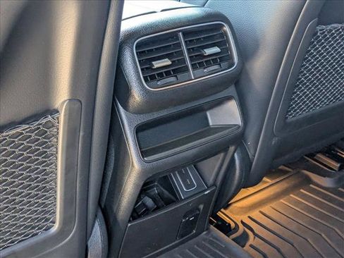 Used 2023 Mercedes-Benz GLE 450 4MATIC image 18