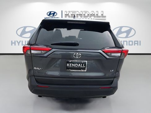 Used 2024 Toyota RAV4 LE FWD image 5