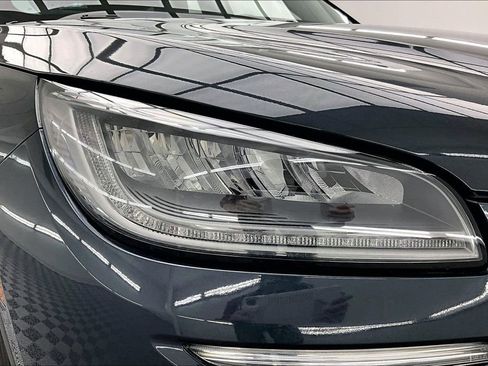 Used 2022 Lincoln Corsair Reserve w/ Equipment Group 201A image 29