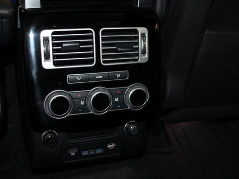 Used 2017 Land Rover Range Rover Supercharged image 13