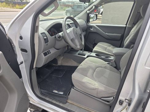 Used 2012 Nissan Frontier S AWD/4WD image 10