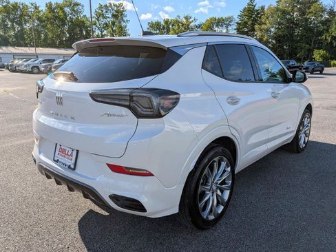 Used 2024 Buick Encore GX Avenir w/ Avenir Convenience Package AWD/4WD image 9