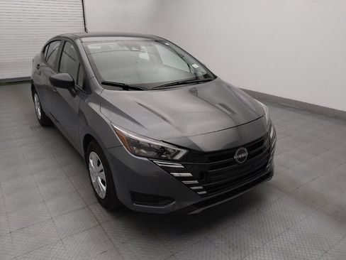 Used 2025 Nissan Versa S w/ Trunk Package FWD image 13
