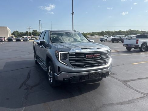 Used 2024 GMC Sierra 1500 SLT w/ SLT Premium Plus Package AWD/4WD image 6