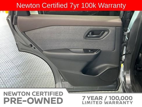 Used 2023 Nissan Rogue S FWD image 36